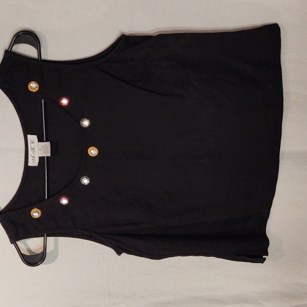 Women's Black Sleeveless Top